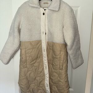 Abercrombie & Fitch Teddy Jacket in Cream Cozy and Stylish